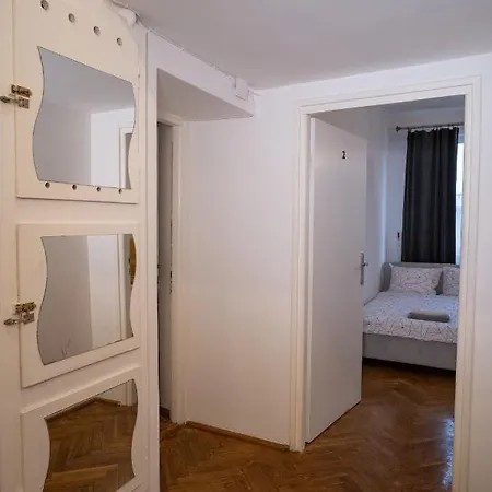 Gasthuis Pokoje Koszykowa Nf