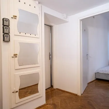 Pokoje Koszykowa Nf * Warsaw