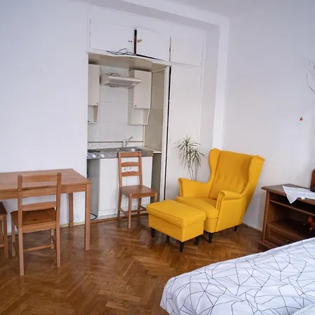 Pokoje Koszykowa Nf Πανσιόν