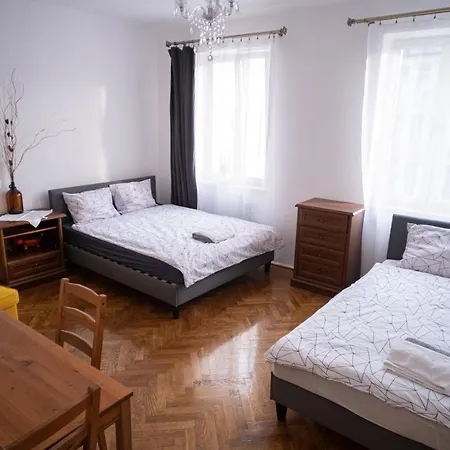 Pokoje Koszykowa Nf Guest house Warsaw