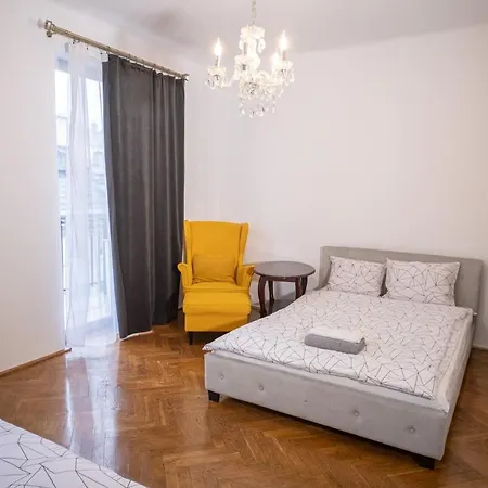 Pokoje Koszykowa Nf Πανσιόν